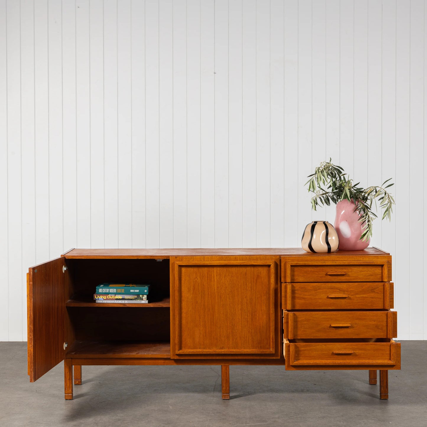 Macrob Sideboard