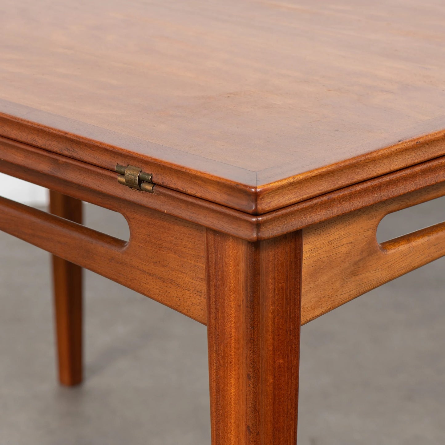 Fler Mid Century Extendable Dining Table